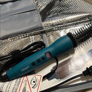 Calista Perfecter Pro Grip Heated Round Brush